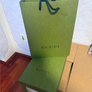 Gucc original bag and box ideal things to sell or regift